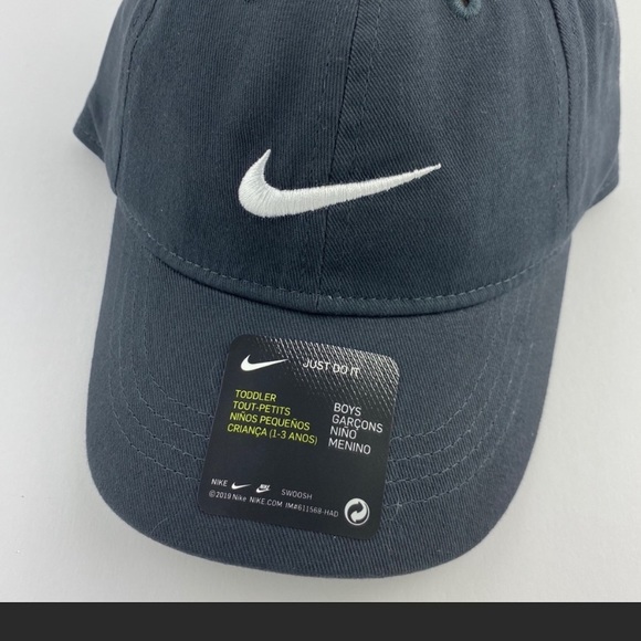 Nike hat - Picture 2 of 4